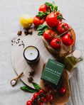Load image into Gallery viewer, pomodoro & basil | wooden wick