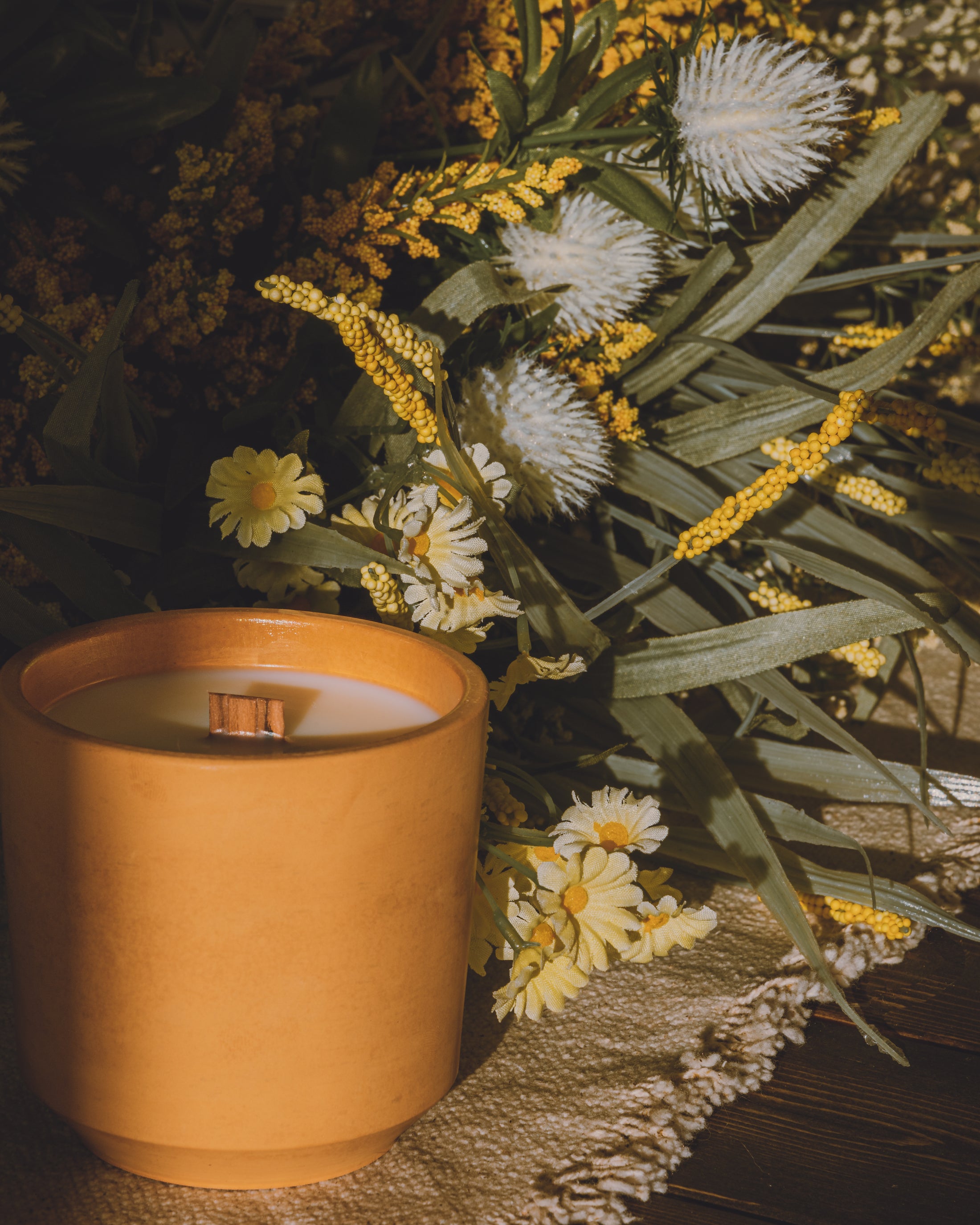 cement vessels | wooden wick | SMALL IMPERFECTIONS