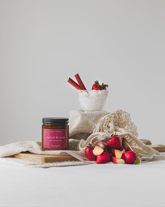 rhubarb & cream | wooden wick