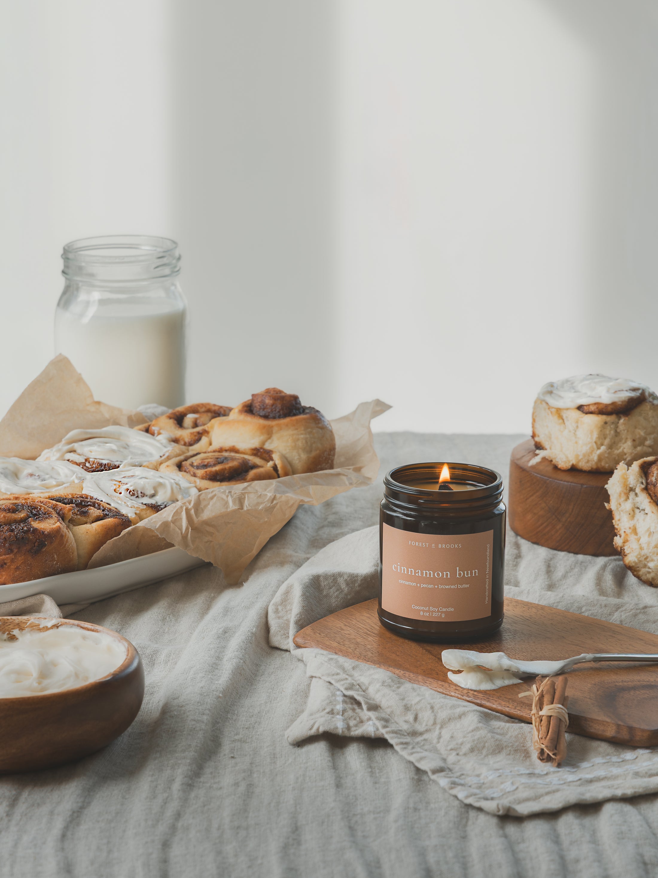 cinnamon bun | wooden wick