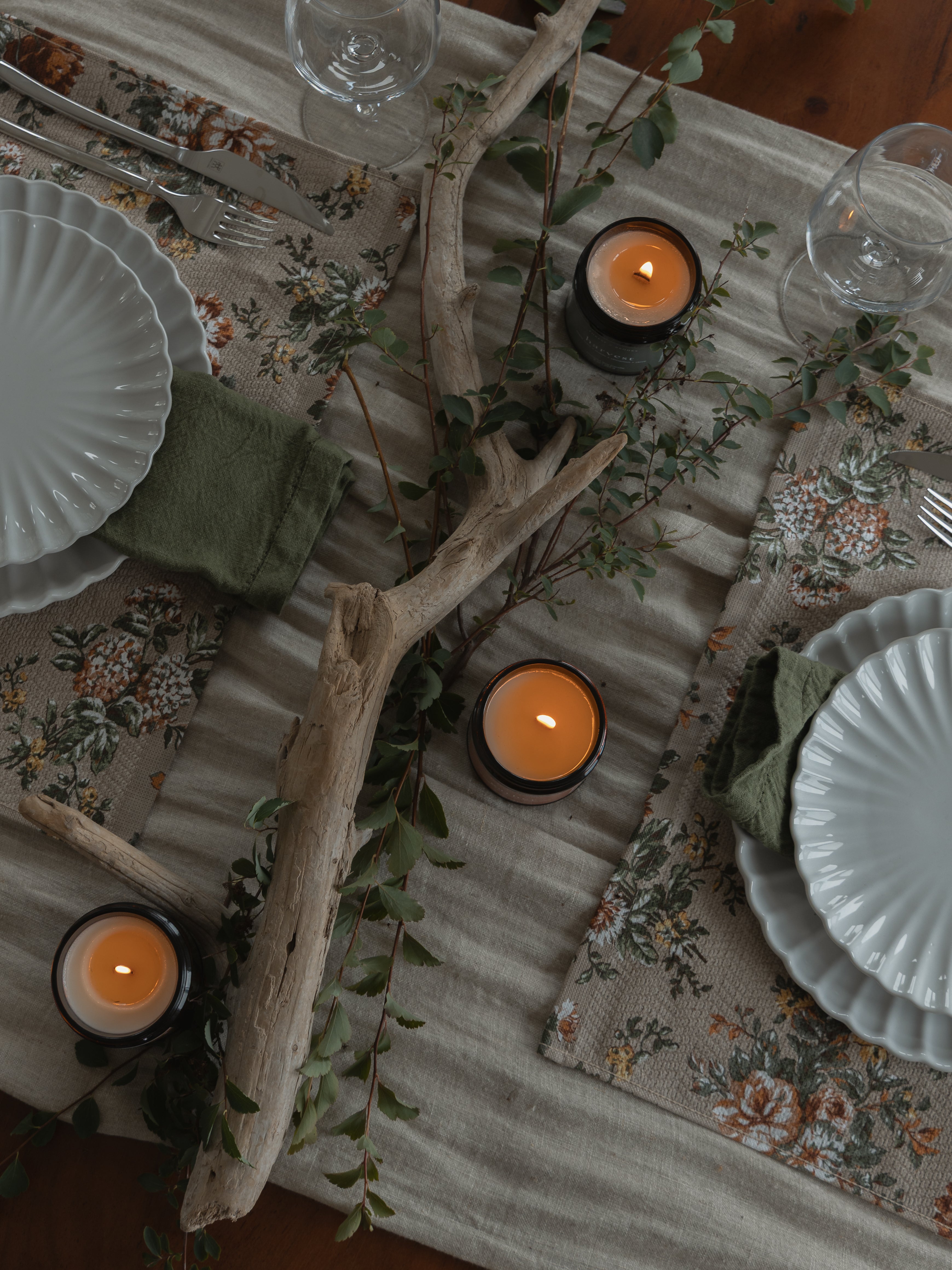 gather top down.jpg__PID:36799cd6-ce11-4b08-9175-2d428121c34f